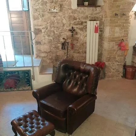 House With 2 Bedrooms In With Wonderful Mountain View 18 Km From The Slopes Rocca Pia