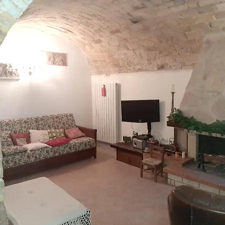 House With 2 Bedrooms In With Wonderful Mountain View 18 Km From The Slopes *