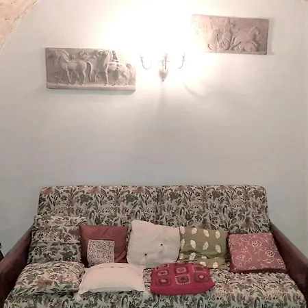 House With 2 Bedrooms In With Wonderful Mountain View 18 Km From The Slopes * Rocca Pia
